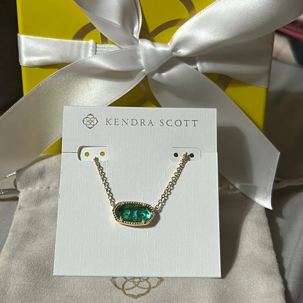 NWT- Kendra Scott Elisa Gold London Blue Pendant Necklace- includes dust bag/box
